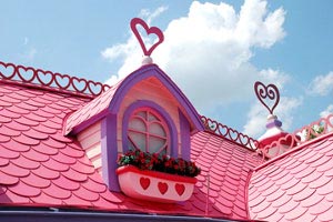 欧亚杯篮球赛精彩绝伦，冠军鏖战